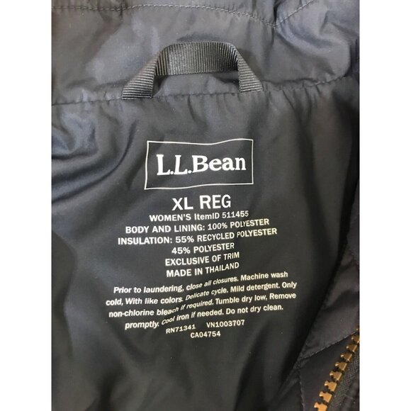 L.L. Bean Women's Blue Quilted Vest - Picture 10 of 11